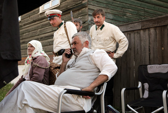 Актеры вологодских театров приняли участие в съемках фильма «Золотой транзит» в Устюжне